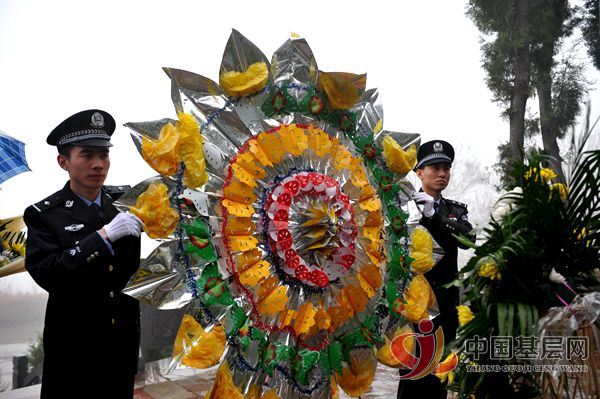 缅怀革命先烈 忠诚担当监狱警察