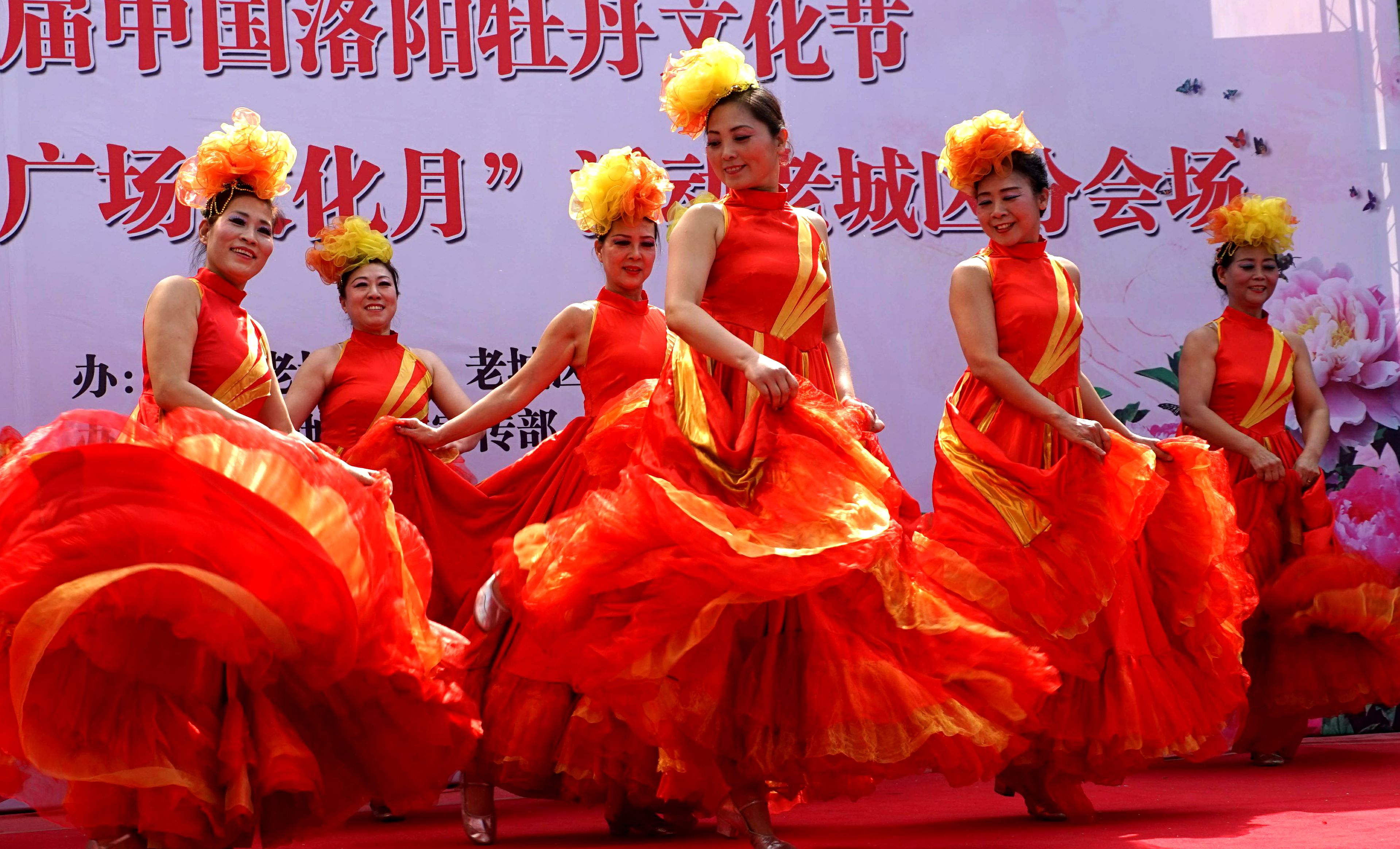 风清日丽歌飞扬