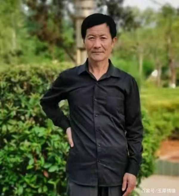 洛阳著名书法家——谭文现简介